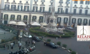 Imagen de vista previa de la cámara web Napoli -  Piazza dei Martiri